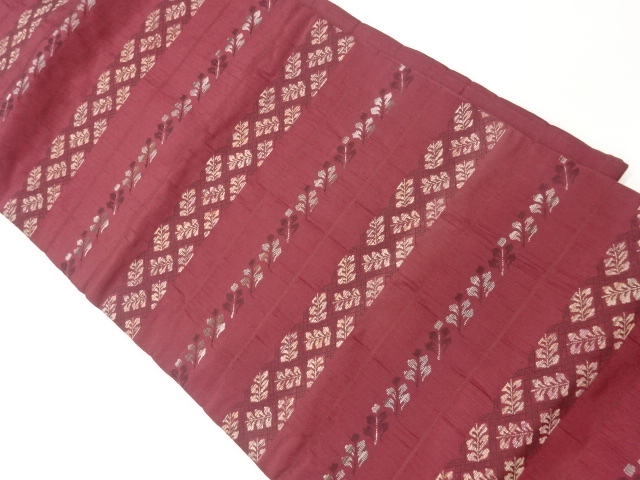 横段に草葉模様織出し名古屋帯